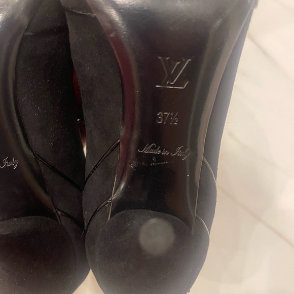 Authentic Louis Vuitton heels - Picture 7 of 11